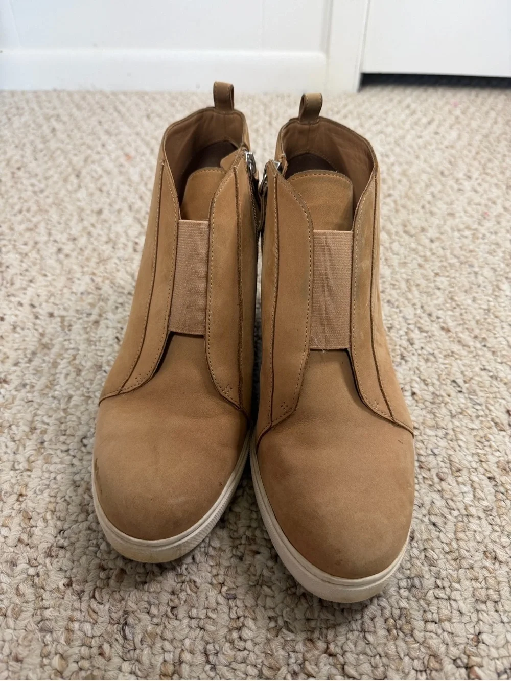 Linea Paolo Women's Tan Suede Ankle Boots 10M